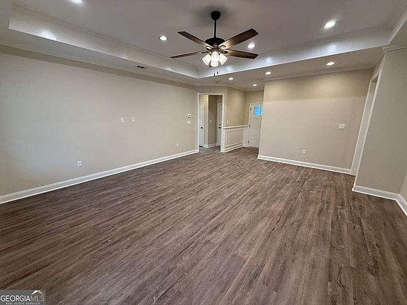 4th image of 4575 Firestone Ln