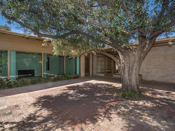 2nd image of 3311 E Terra Alta Blvd