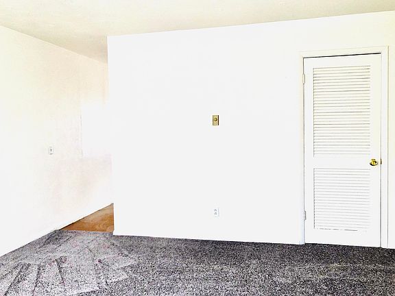 5th image of 3214 Circle Dr APT B