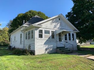 1313 4th St, Nevada, IA 50201