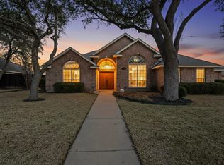 209 Brian Way, Red Oak, TX 75154