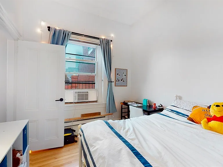 397 Beacon St #4R — Photo 6