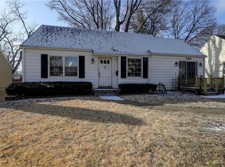 5426 Juniper St, Mission, KS 66205
