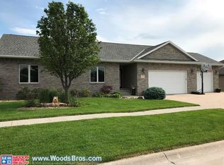 1301 Laurie St, Hastings, NE 68901