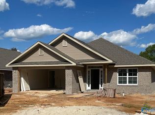 9207 Eagle Trace Dr, Owens Cross Roads, AL 35763