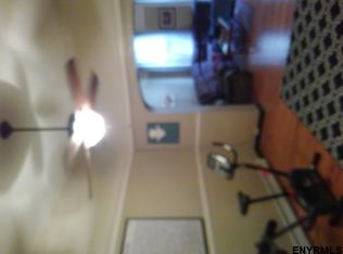 222 19th St, Watervliet, NY 12189