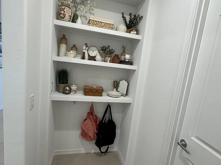 643 W Riparian Dr — Photo 14