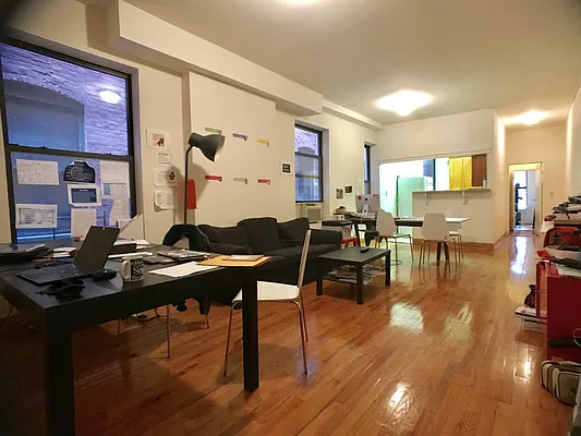 Rented by Sovereign Associates | media 18