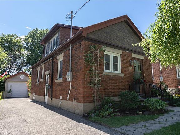 4th image of 299 Park St