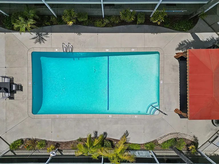 The Tahitian Apartments — Photo 6