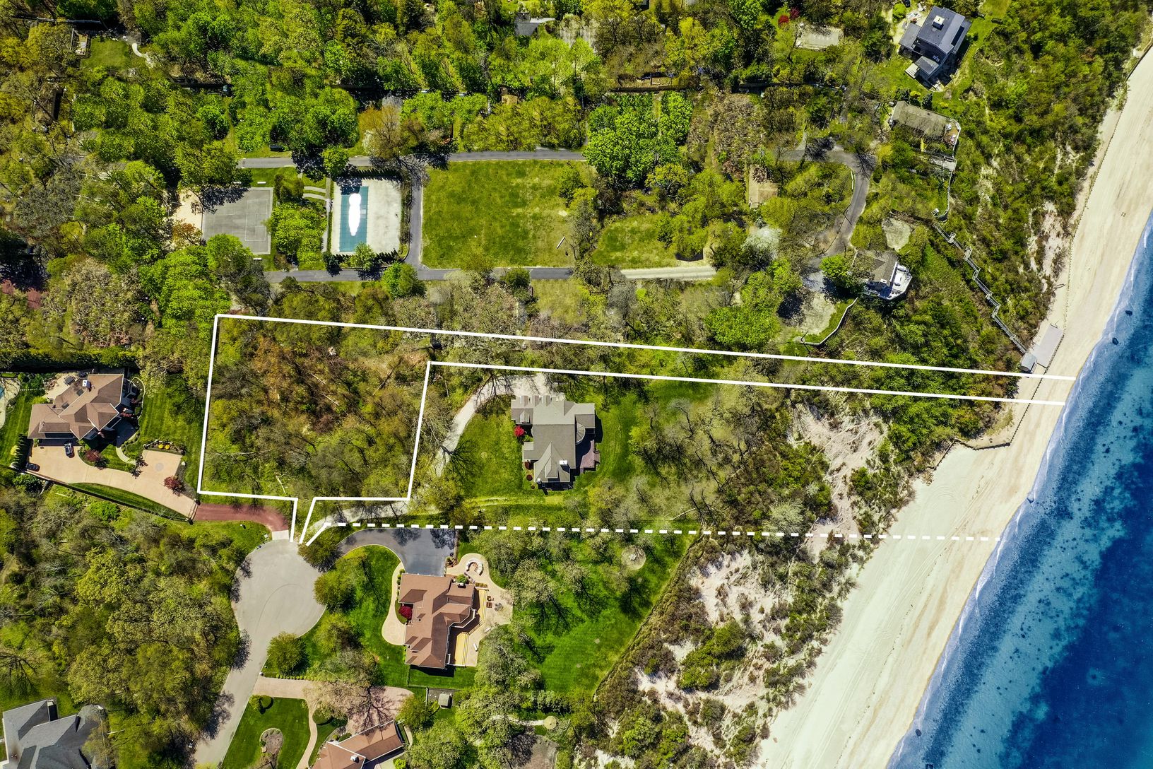  Come build on 1 acre lot
