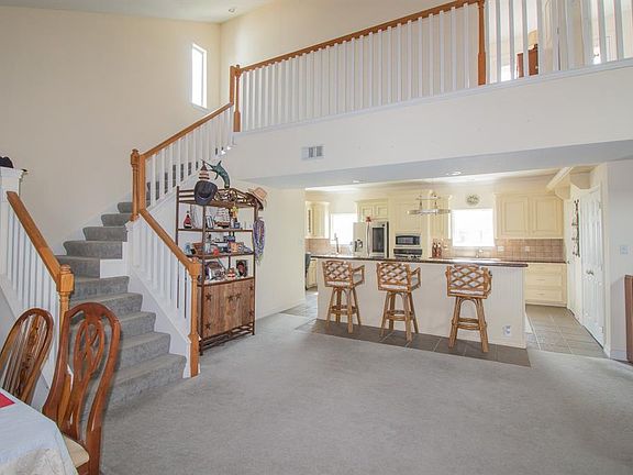 5th image of 307 Paradise Dr