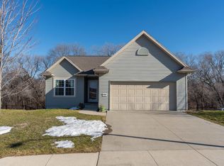 4640 Loren Dr, Cedar Falls, IA 50613