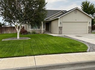 5502 Aloha Dr, West Richland, WA