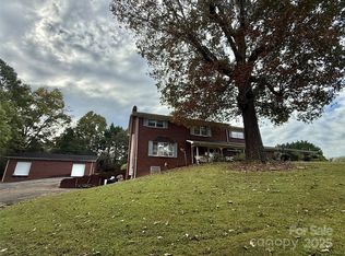 2534 44th Ave NE, Hickory, NC 28601