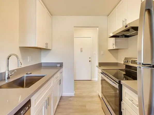 1015 Continentals Way, 1015 Continentals Way #331, Belmont, CA 94002