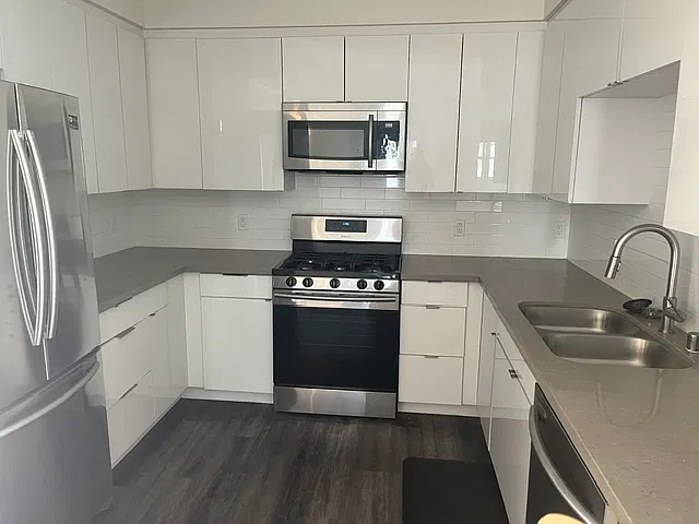 22769 Del Valle 1B 1B — Photo 4