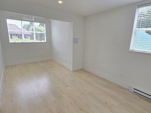 3rd image of 21409 Lougheed Hwy #7