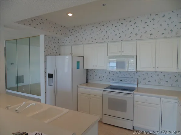 10 Summer Place Ct #2A, Camdenton, MO 65020