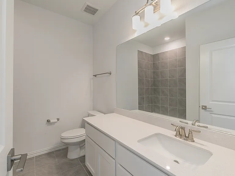 1504 Escondido Dr — Photo 13