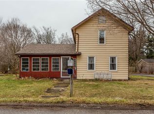 25682 Bronson St, Olmsted Falls, OH