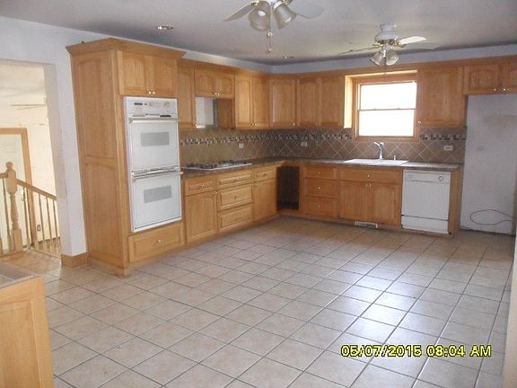 5th image of 7819 Lawler Ave