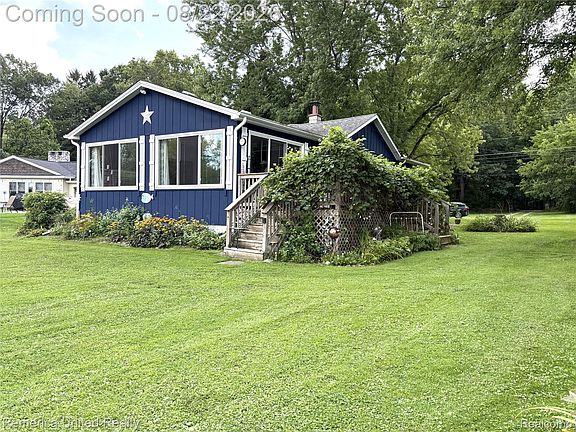 2nd image of 12035 Read Rd