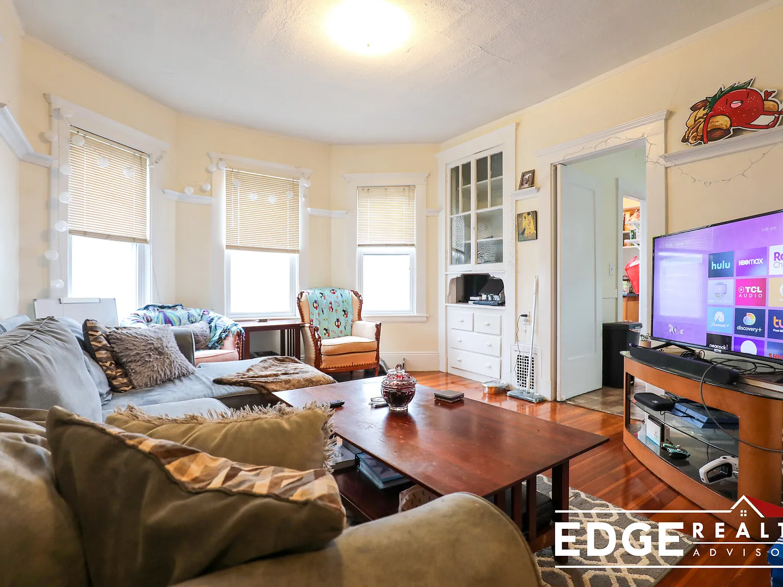 3 bed, 1.0 bath, $3,000 — Photo 3