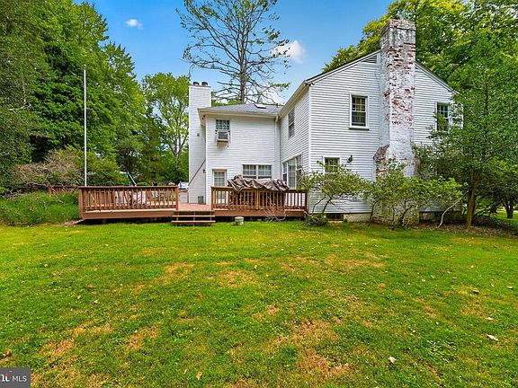 5th image of 13904 Overton Ln