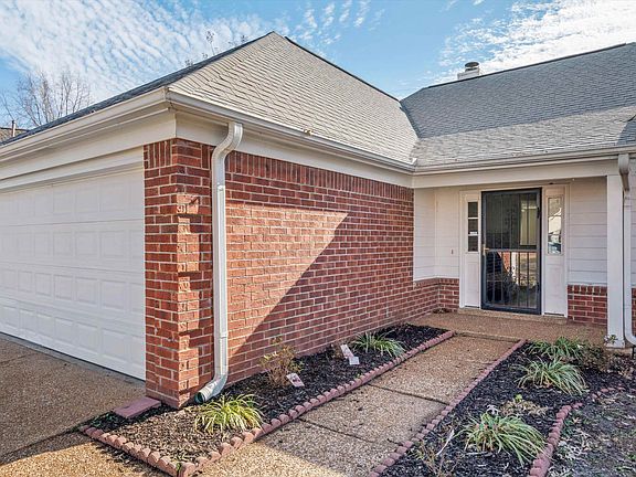 2nd image of 7107 Mirage Ln