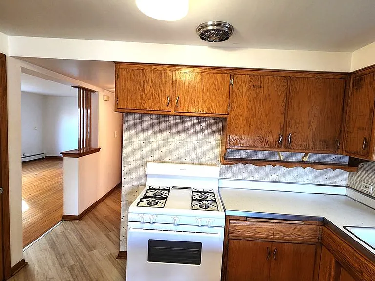 JER & Associates 2320 — Photo 7