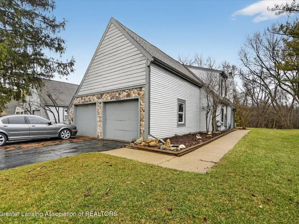 1800 Nemoke Trl, Haslett, MI 48840