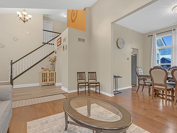 5th image of 7505 Southworth Cir