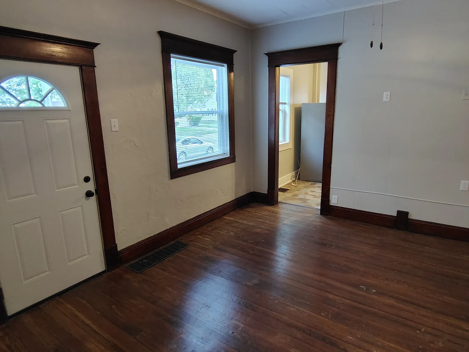 1 bed, 700 sqft, $700 — Photo 2