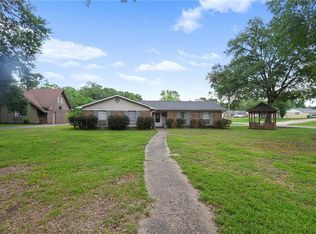 1610 Chase Dr, Saraland, AL 36571