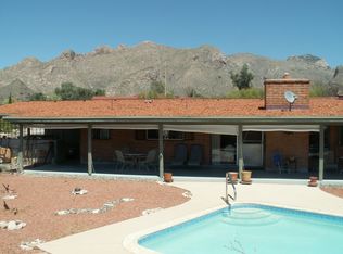 1540 E Moonridge Rd, Tucson, AZ 85718