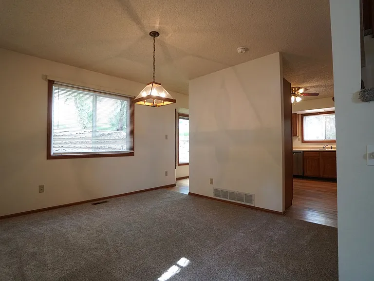 1155 Popes Valley Dr — Photo 8