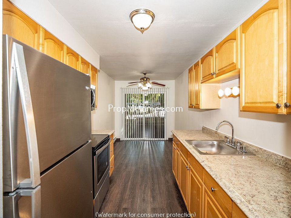 1st image of 5008 SE Woodward St #0