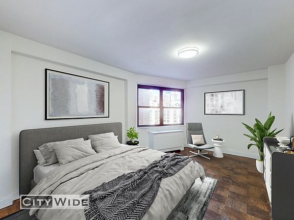 2nd image of 145 E 16th St #2V