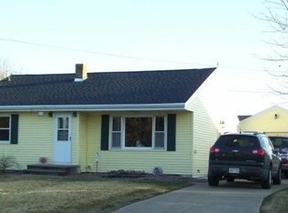 245 Ridge Ave, Platteville, WI 53818