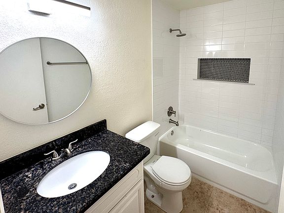 Newly remodeled Guest bathroom #2- with bathtub.