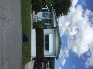 76 Edessa Dr, Palmetto, FL 34221
