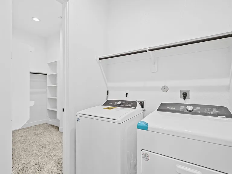 10718 Blossom River Dr — Photo 44