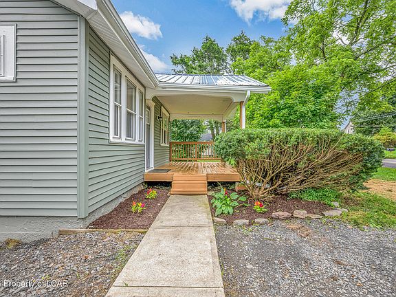 2nd image of 1181 Blue Ridge Trl