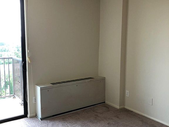 5th image of 118 Monroe St APT 1011
