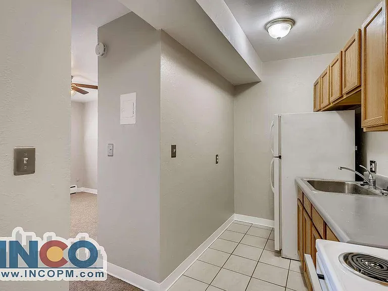 5540 S Sherman St — Photo 2