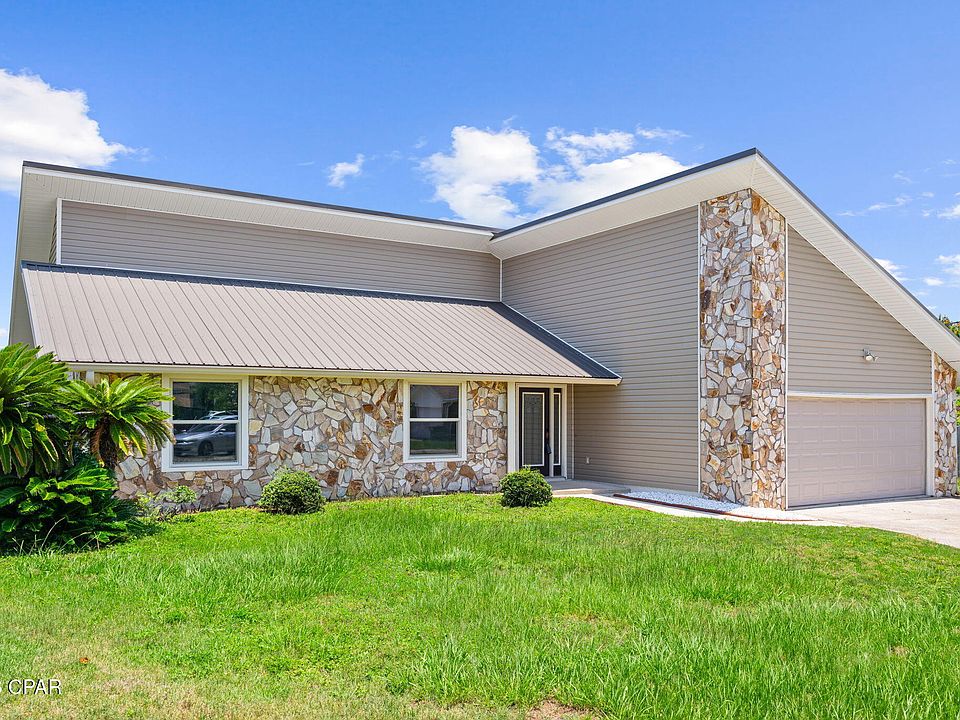 1st image of 208 Cottontail Ln