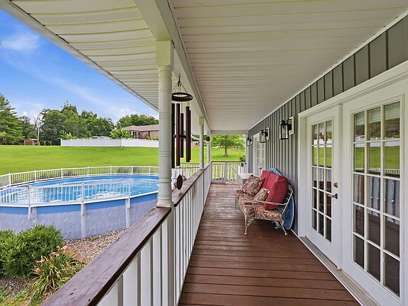 2nd image of 3826 Hickory Hill Dr