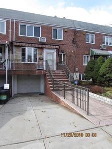 61-56 70th Street, Middle Village, NY, 11379