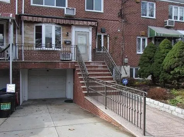 61-56 70th Street, Middle Village, NY 11379